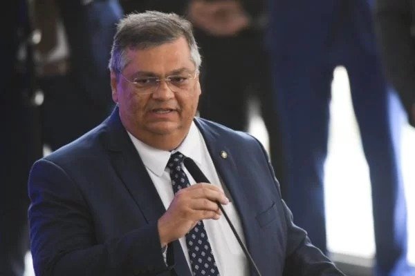 Dino envia à PF pedido de investigação sobre apagão 1 Dino envia à PF pedido de investigação sobre apagão