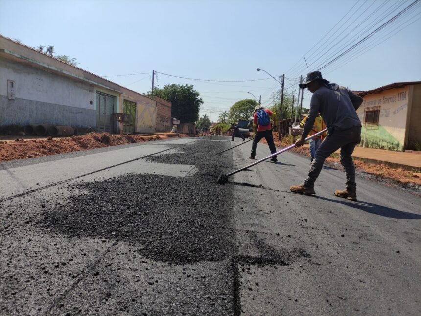 Mais de 30 vias do bairro Nova Esperança já receberam a pavimentação