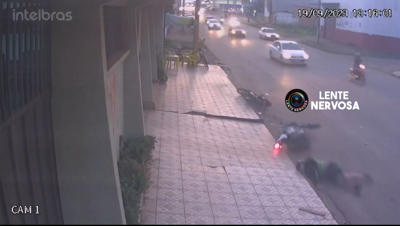 Câmera registrou grave acidente com motociclista na capital
