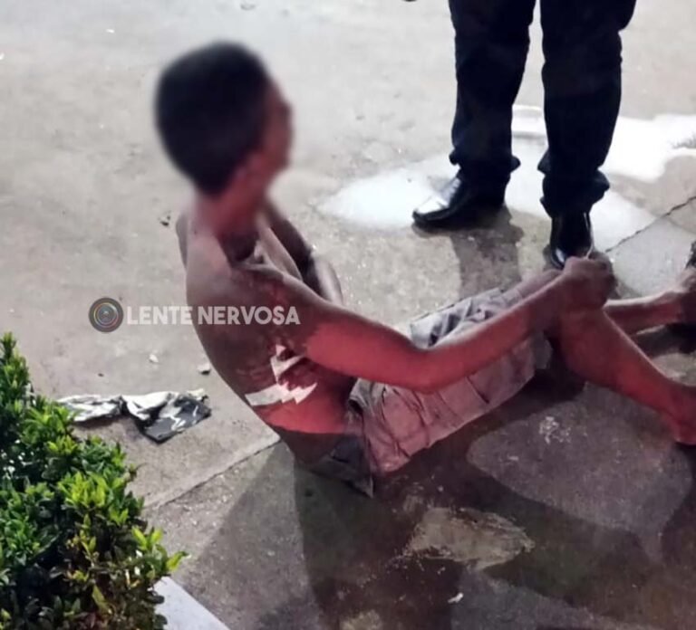 Morador em situação de rua é esfaqueado na capital