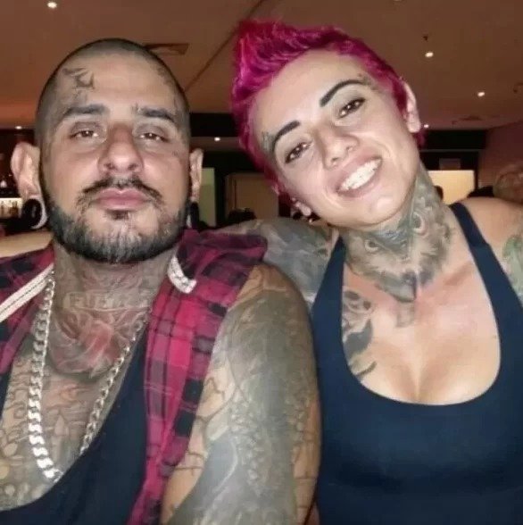 “Diabão” arranca mais dois dedos em projeto para ter “garras” - VEJA FOTOS