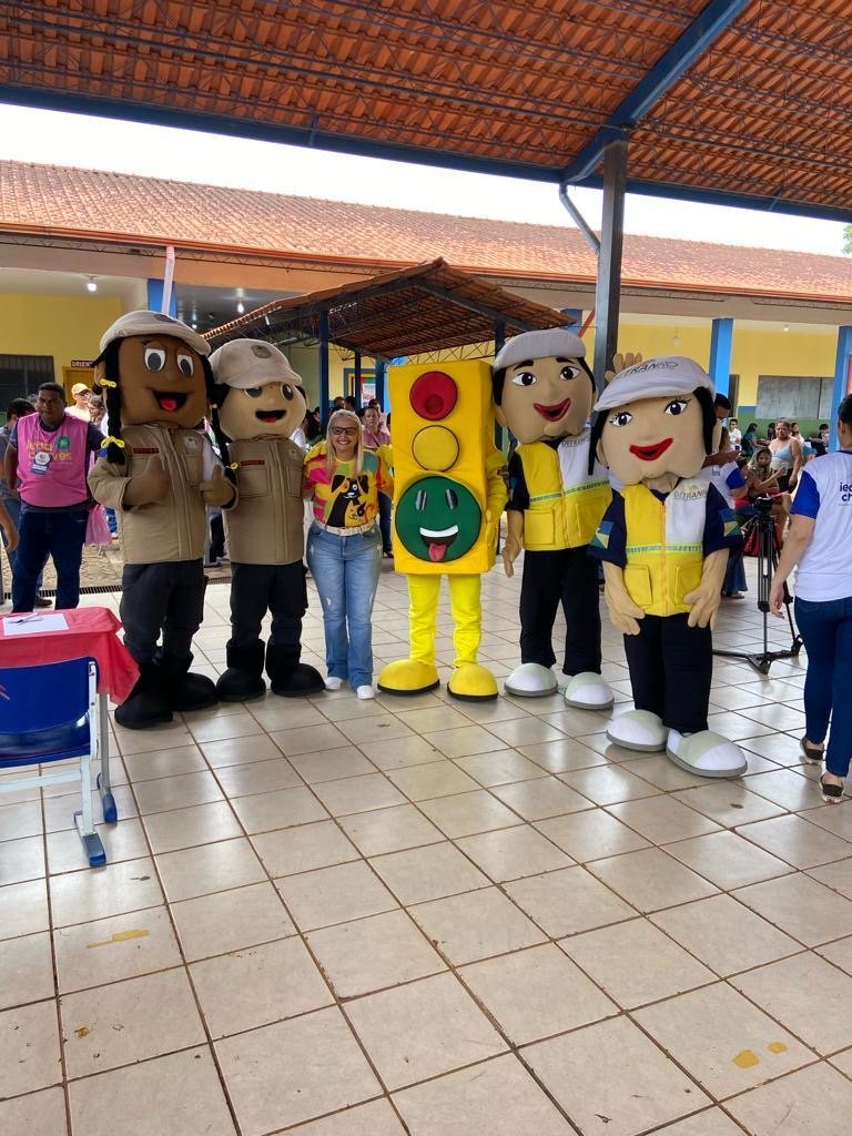 Vereadora Márcia Socorristas Animais participa de feira de adoção promovida pela Sema