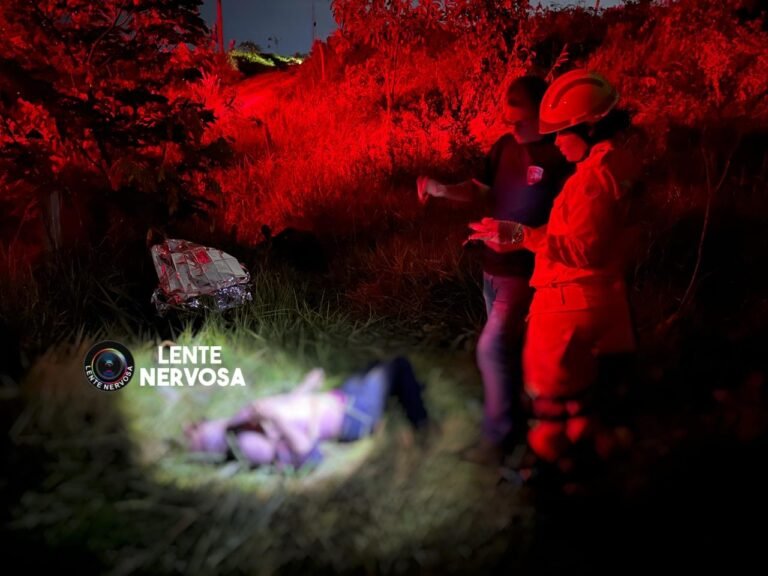 Motociclista morre ao cair com moto em barranco após a ponte sobre o Rio Madeira