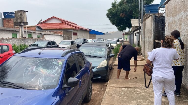 ROTINA – Paciente foge de ala psiquiátrica e destrói carros ao lado do Hospital João Paulo II