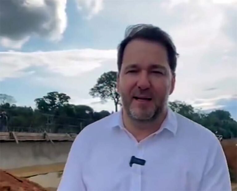 Deputado Alex Redano visita obra de ponte em Alto Paraíso
