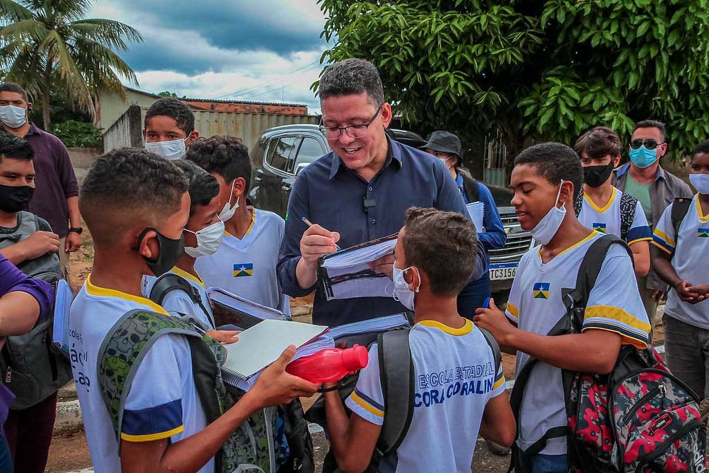 Educação - Escolas de Espigão do Oeste recebem investimentos do Governo de  Rondônia - Governo do Estado de Rondônia - Governo do Estado de Rondônia