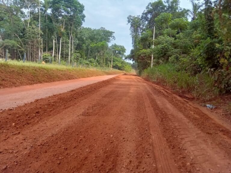 Últimas Notícias 8 Estrada do Areia Branca recebe serviços de recuperação