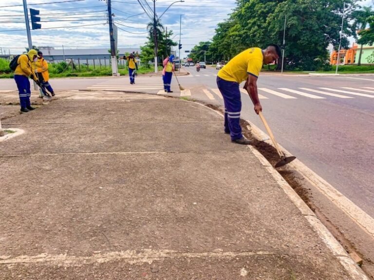 Últimas Notícias 3 Serviço de limpeza é realizado diariamente em diversos pontos de Porto Velho