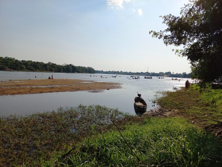 Homem desaparece após colisão de barcos no rio Guaporé