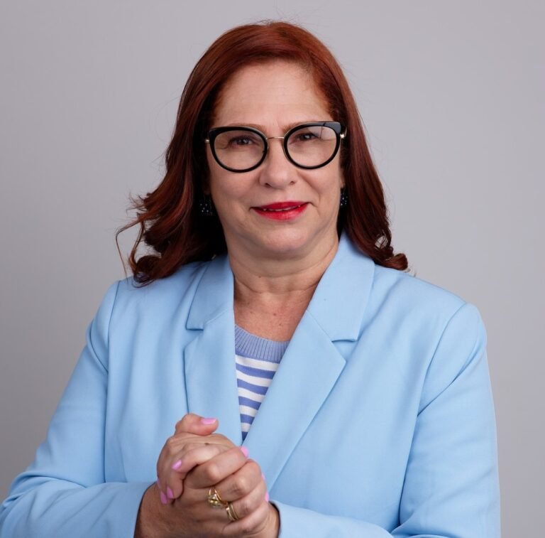 Últimas Notícias 7 Vice-reitora da Unir renuncia após denúncia de diploma falso