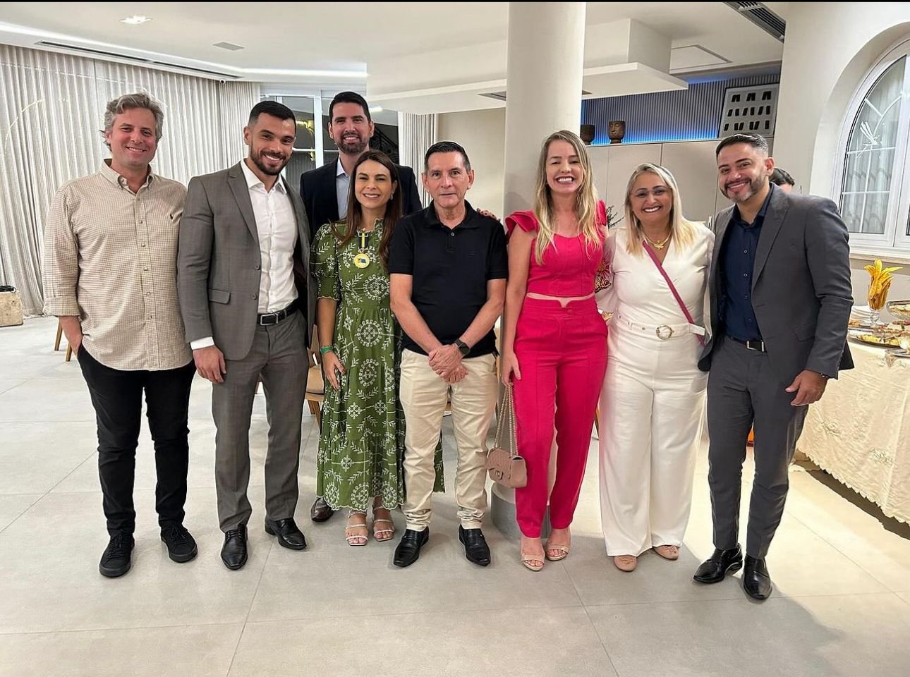 COMENDA MADEIRA MAMORÉ - Vereadora Márcia Socorristas Animais participa de homenagem à mulheres 1 COMENDA MADEIRA MAMORÉ - Vereadora Márcia Socorristas Animais participa de homenagem à mulheres