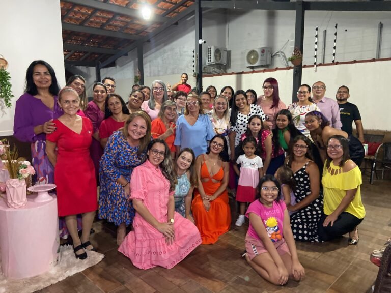 Vereadora Márcia Socorristas Animais presta homenagem às mulheres