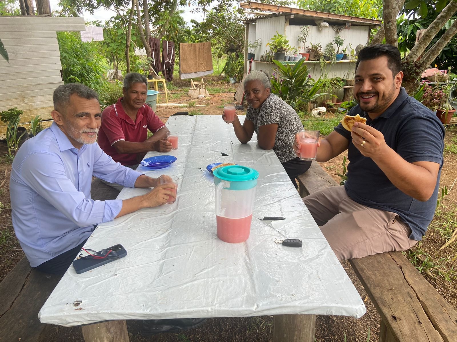 Dr. Gilber Mercês garante instalação pioneira de luzes de LED na Estrada Linha C10, em Porto Velho