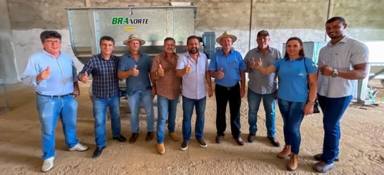 Deputado Laerte Gomes entrega fábrica de ração para Cooperativa de Castanheiras