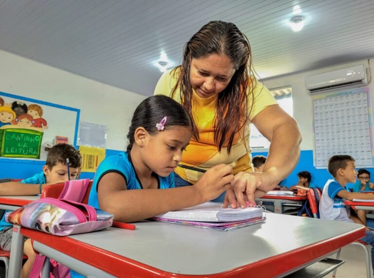 Publicado resultado final do processo seletivo para contratação de professores Classe C, cuidador e intérprete de Libras