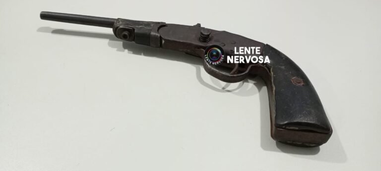 Criminoso é detido e preso com moto roubada e arma caseira