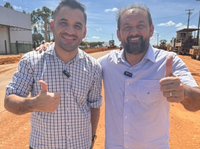 Deputado Laerte Gomes fiscaliza obras de recuperação na RO-135 em Ji-Paraná