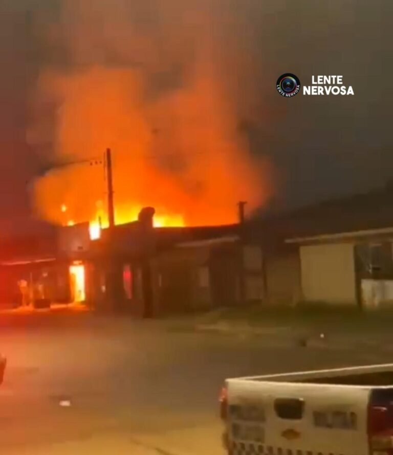 Incêndio devastador atinge loja de umbanda e candomblé em Porto Velho