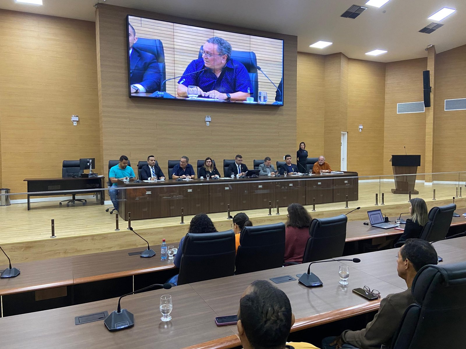 Vereador Dr. Gilber Defende os Direitos de Moradores da Vila São João em Audiência Pública na Assembleia Legislativa