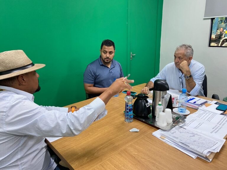 Vereador Dr. Gilber e Secretário da Semagric Comprometem-se com Melhorias no Bairro Rancho Maritana