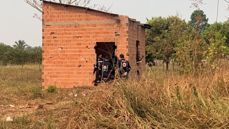 Homem é executado a tiros em imóvel em construção na zona leste da capital