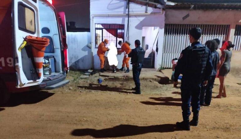Mulher inconformada com fim de relacionamento provoca confusão e mobiliza Polícia Militar; Bombeiros também foram acionados
