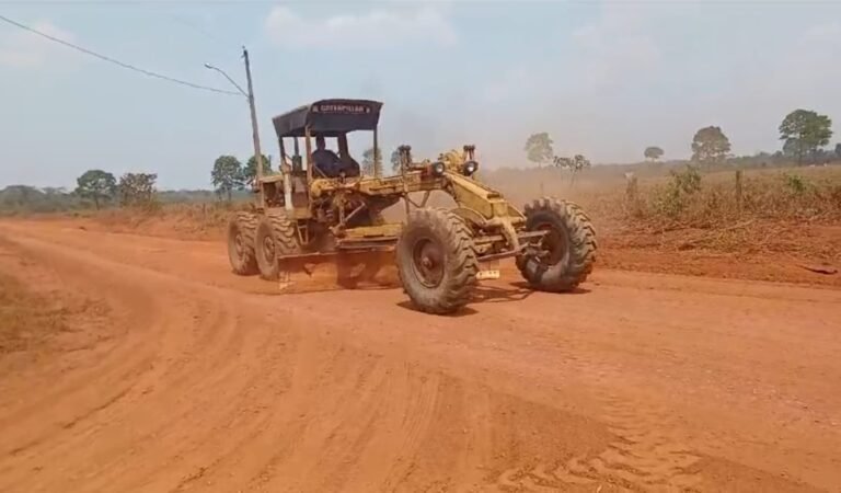 Semagric atende pedido do vereador Edimilson Dourado e inicia obras na estrada da Vila Teotônio