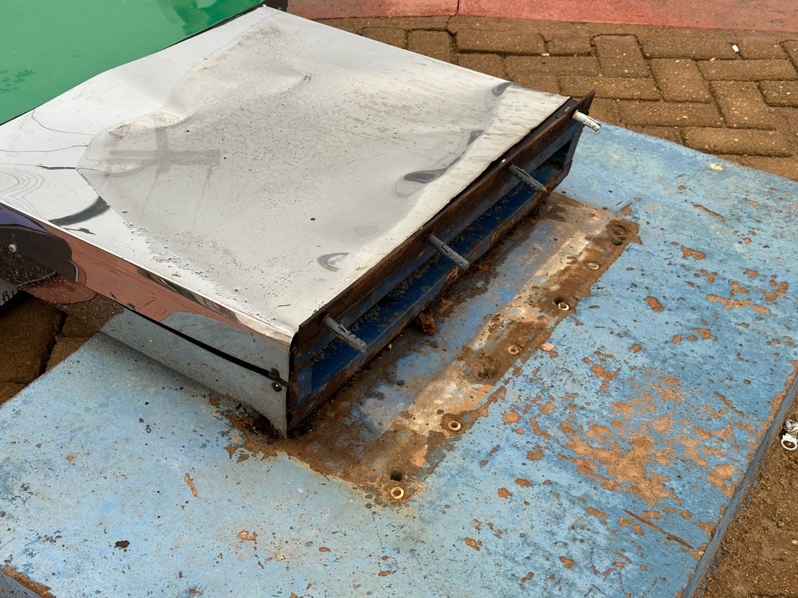 Vereador Edimilson Dourado solicita reparo na placa do Ecoparque Pirarucu que caiu durante fortes ventos 3 Vereador Edimilson Dourado solicita reparo na placa do Ecoparque Pirarucu que caiu durante fortes ventos