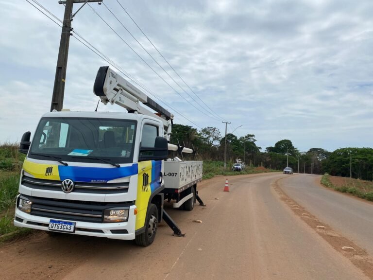 ESTRADA DOS JAPONESES – Emdur repõe fiação elétrica atendendo a pedido do vereador Edimilson Dourado