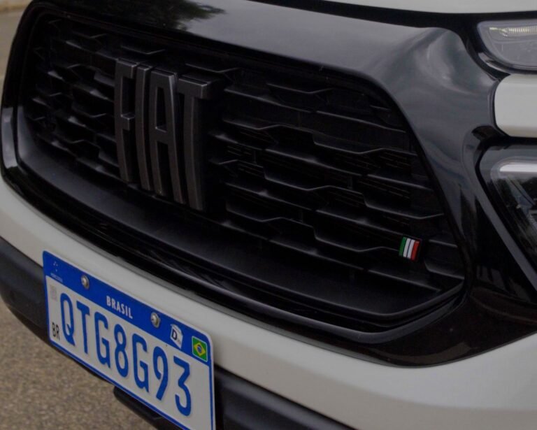 Deputado Nim Barroso entrega veículo para o município de Pimenta Bueno