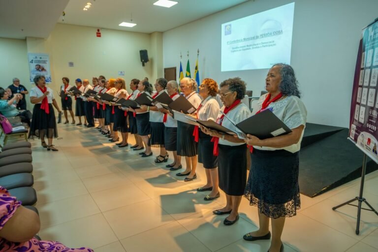 Prefeitura e entidades parceiras debatem envelhecimento e os direitos das pessoas idosas