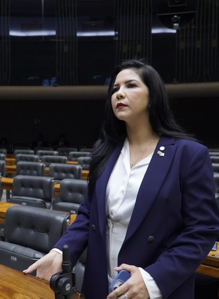 Deputada Federal Cristiane Lopes Vota a Favor da Castração Química no Brasil