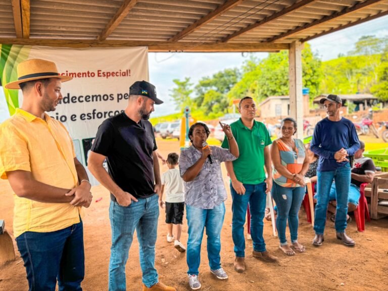 Deputado Nim Barroso entrega equipamentos agrícolas à Associação de Governador Jorge Teixeira