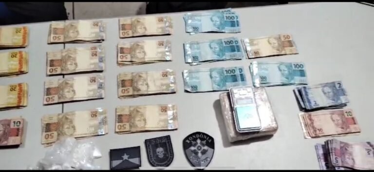 Policiais do Batalhão de Operações Especiais prendem trio com drogas e mais de R$10 mil