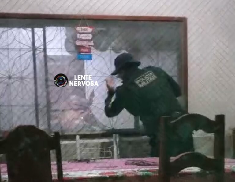 NEGOCIAÇÃO – Homem tem surto e faz servidora aposentada da PRF refém em residência em Porto Velho – VÍDEO