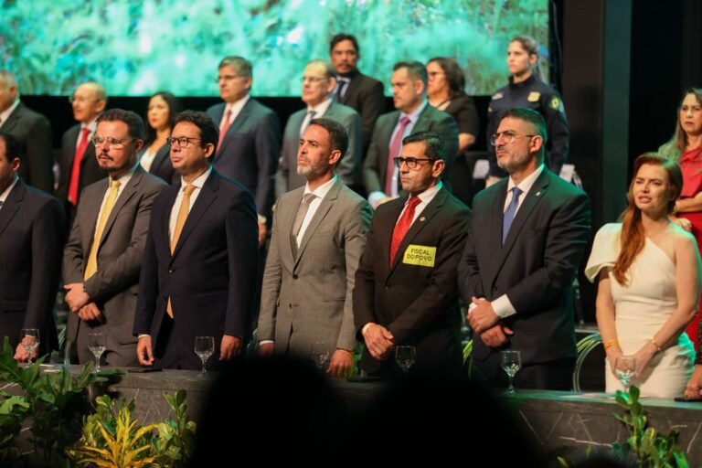 Prefeito de Porto Velho acompanha cerimônia de posse da nova gestão da OAB-RO