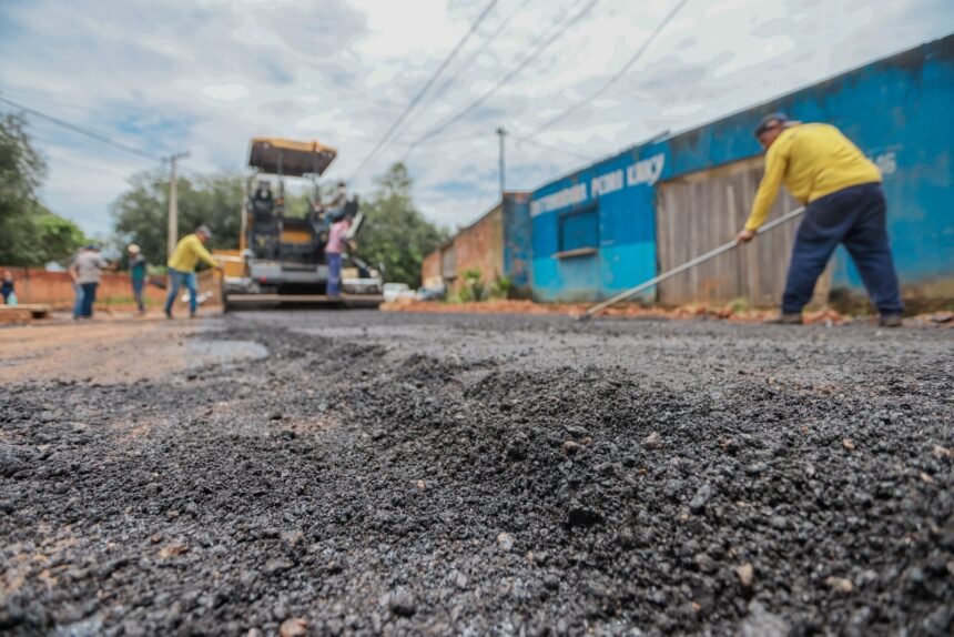 Bairro Airton Senna recebe obras de infraestrutura para melhorar a mobilidade na região