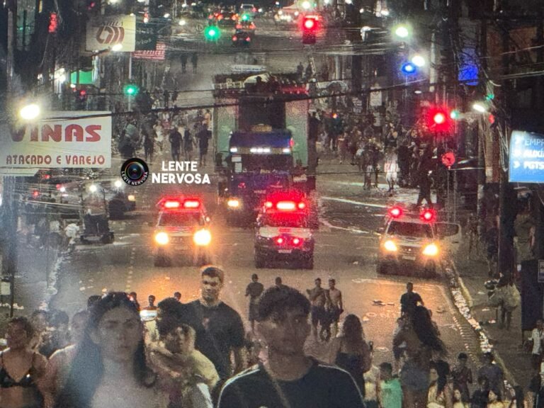 Desfile da Banda do Vai Quem Quer agita Porto Velho com alegria e tranquilidade