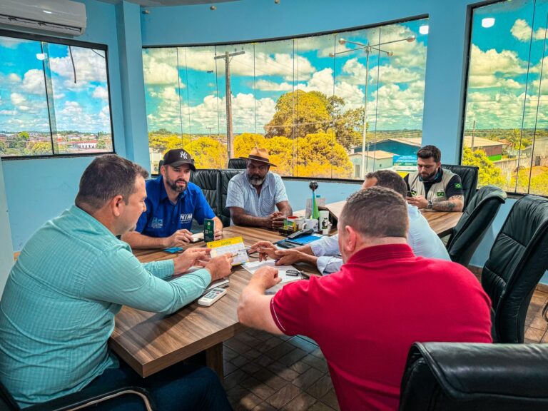 Nim Barroso em reunião com prefeito estabelece prioridades do município de Urupá