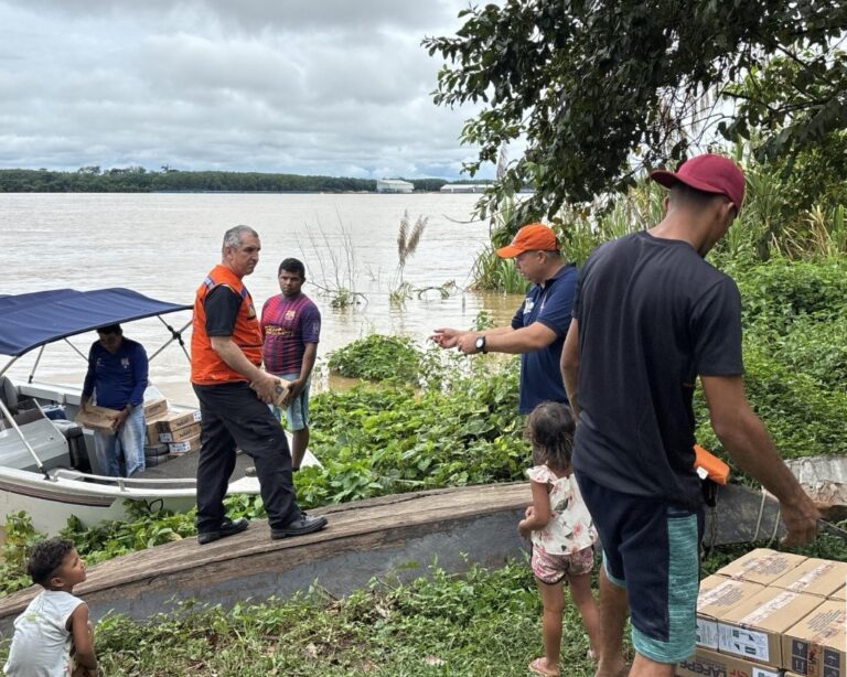 Defesa Civil leva hipoclorito de sódio para comunidades ribeirinhas