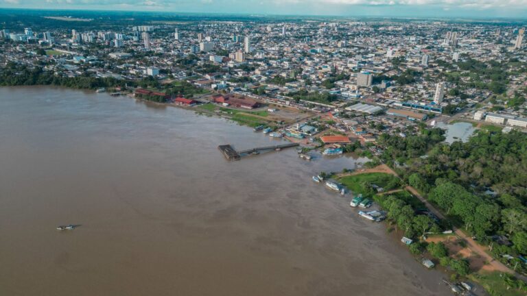Porto Velho declara Estado de Alerta de Emergência devido à elevação crítica da cota do rio Madeira