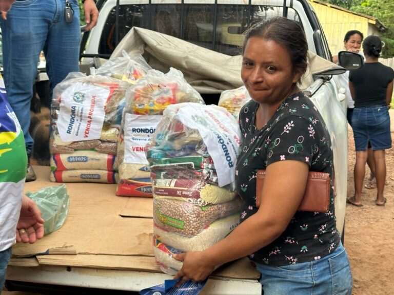 Mais de 1.400 cestas básicas foram entregues pelo governo de RO a famílias atingidas pela enchente