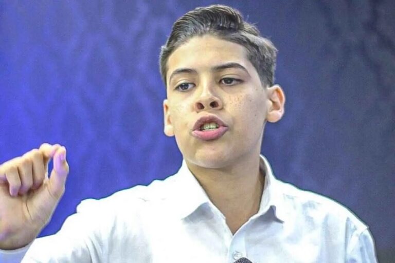 Pastor de 15 anos que se diz profeta sofre ameaças e pede orações