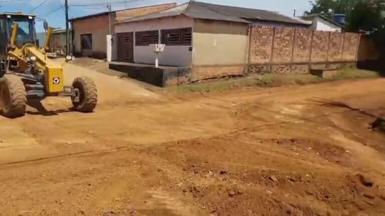 Rua Eduardo Lima e Silva recebe obras após solicitação do vereador Edimilson Dourado