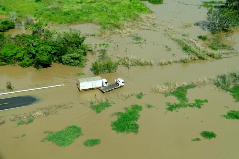 Decreto estadual facilita logística em Guajará-Mirim e Nova Mamoré, atingidos pela cheia