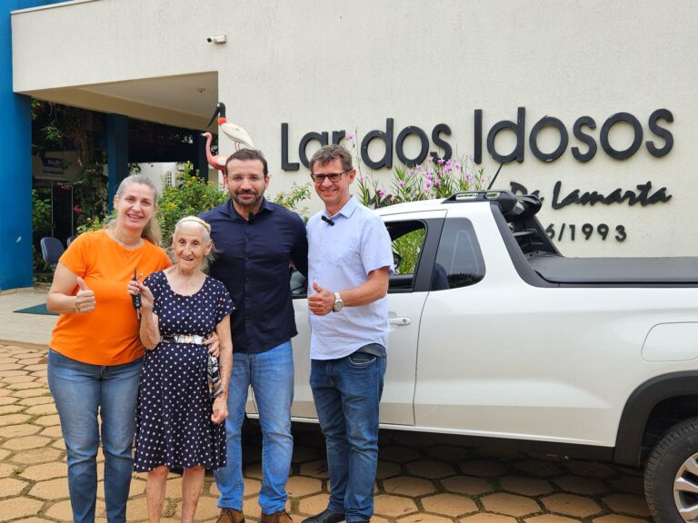 Deputado Ribeiro do Sinpol entrega veículo ao Lar dos Idosos em Vilhena