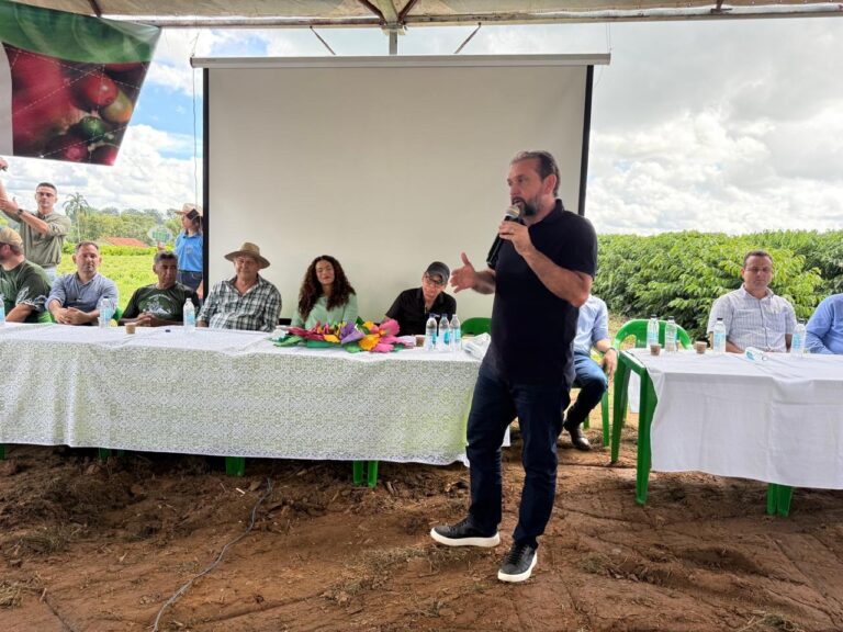 Laerte Gomes participa de encontro de cafeicultores em evento sobre tecnologia e sustentabilidade em Ouro Preto do Oeste