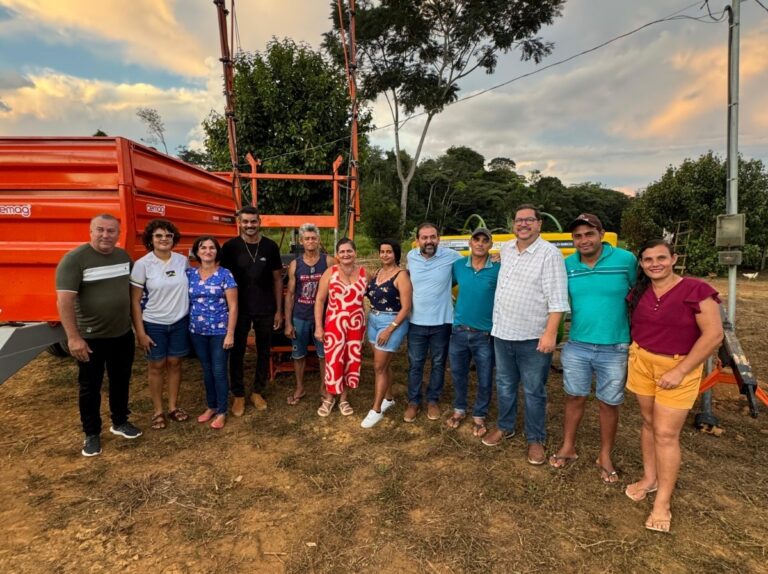 Laerte Gomes faz entregas de implementos agrícolas em associações de Machadinho D’Oeste