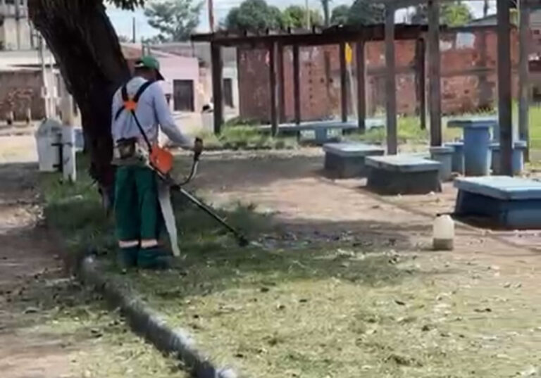 Praça do Caladinho começa a ser revitalizada após solicitação do vereador Edimilson Dourado
