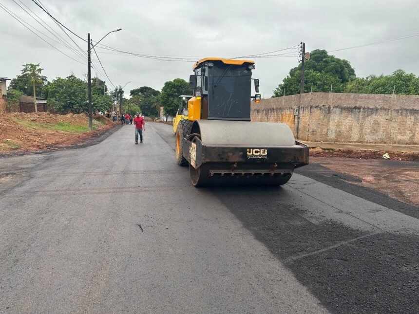 Vereador Edimilson Dourado conquista asfaltamento da Rua Tailândia no Bairro Cidade Nova